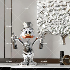 Statue de Donald Duck et Scrooge McDuck en Or Chromé avec Sacs d'Argent et Deux Flacons de Champagne, Petite Taille, Sculpture Pop Art - Product Image 4