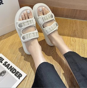Nouvelles sandales de sport pour femmes 2026 à semelles épaisses, style gladiateur, antidérapantes, pour printemps, été, hiver - Product Image 4