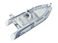 RIB480 Hypalon Yacht de sport en fibre de verre certifié CE Bateau de pêche à grande vitesse semi-rigide avec moteur hors-bord