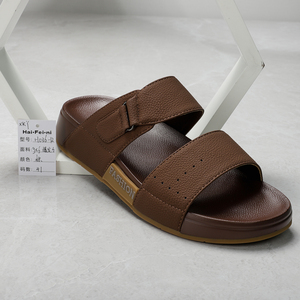 Sandales plates classiques de luxe pour hommes, fabriquées en Guangdong, avec plateforme rehaussante, design nouveau et confortable, produit le plus vendu - Product Image 5