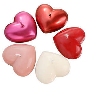 Nouvelles bougies en forme de cœur métalliques avec un parfum doux pour un cadeau de la Saint-Valentin et une décoration de table - Product Image 5