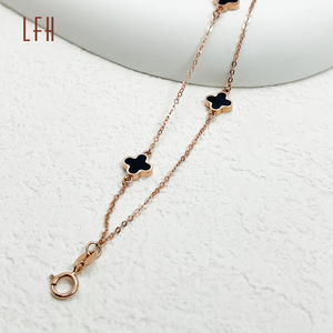 Pulsera de Oro Real de 18k con Ágata y Trébol de Cuatro Hojas de la Suerte - Product Image 6