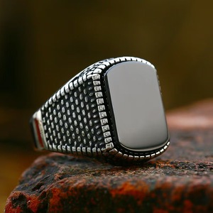 Meistverkaufte Herren Retro Edelstahl-Ring mit Eingelegtem Stein Europäischer Stil Edelstein Islam Religiöse Ringe Großhandel - Product Image 2