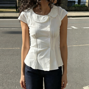 Chemisier à col babydoll uni, style girly, boutonné sur le devant, cintré à la taille, froncé, décontracté, jeune et mignon, idéal pour le campus - Product Image 1