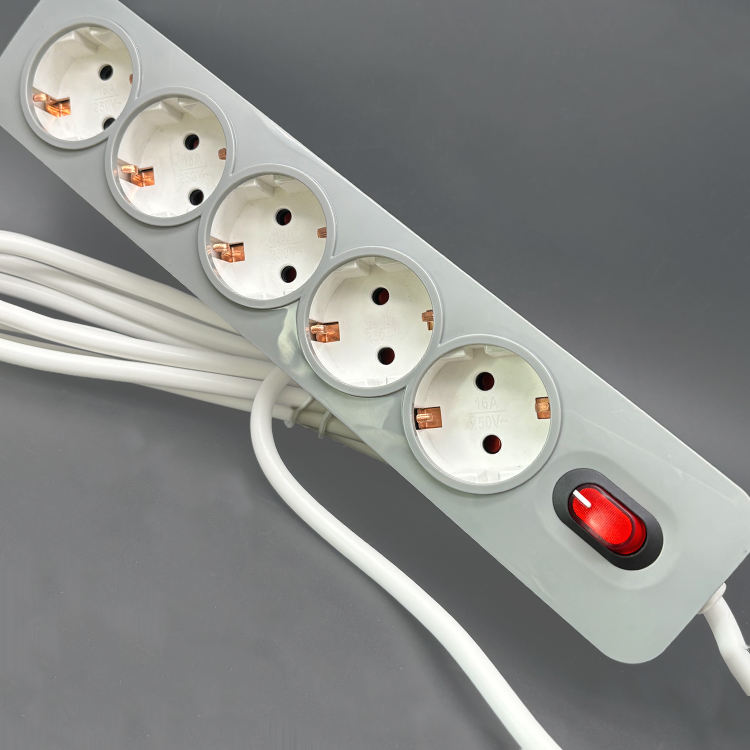 VNX 16A European UK Standard Triple Outlet Power Strip Industrial High Safety Plastic EU Plug Adapter Extension Socketfor Home