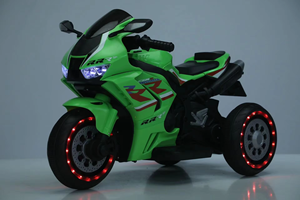 Трехколесный Электрический аккумулятор унисекс, работает с маленькими мигающими колесами, Прямая поставка с завода для детей, От <span class=keywords><strong>3</strong></span> до 8 лет - Product Image 2