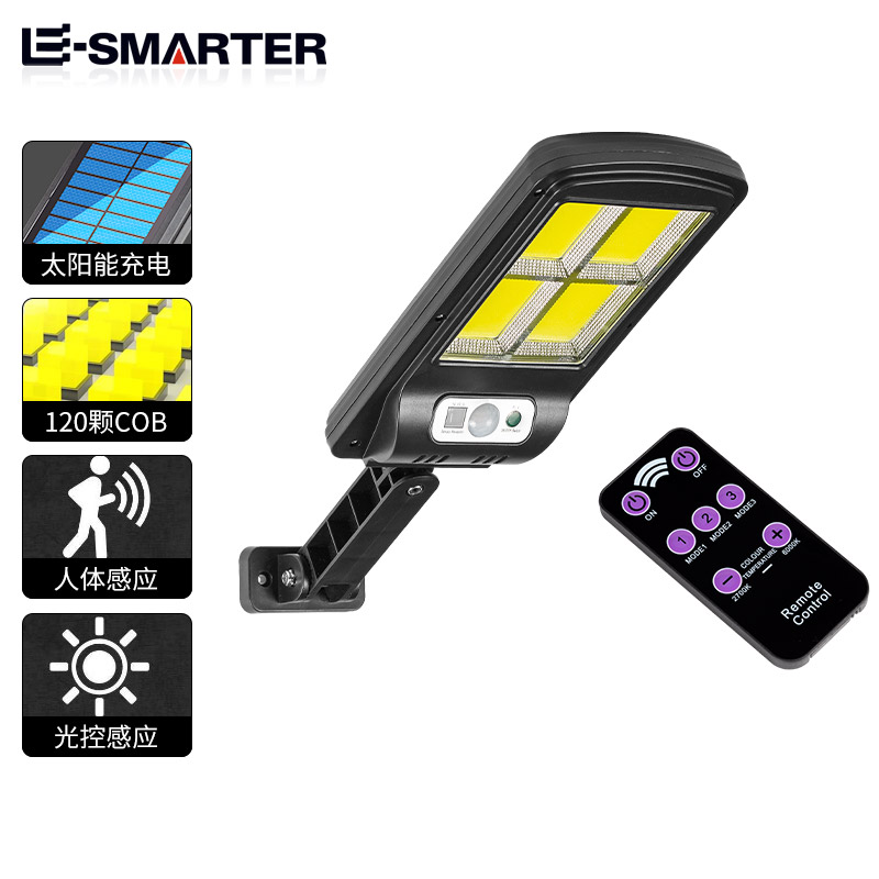 Farolas solares de 4 paneles con control remoto.