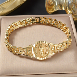 Pulseras de lujo personalizadas con textura gruesa, con medallón redondo de la Virgen María, borde de espiga, impermeables y chapadas. - Product Image 5