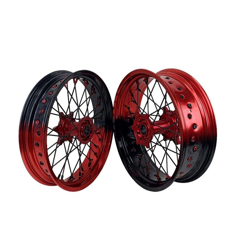 llantas rojas de motocicleta duradera para viajes suaves