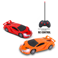 Modèle de voiture télécommandée de simulation à quatre canaux 1:18 à grande vitesse avec éclairage RC