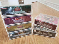 Boîte de présentation en acrylique pour 24 boosters de Yugioh, résistance UV à 99 %, aimant puissant, protection pour cartes de jeu TCG
