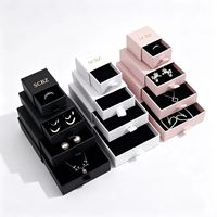 Boîtes à bijoux personnalisées de luxe écologiques, imperméables, résistantes, avec fermeture magnétique, gaufrage et pelliculage mat