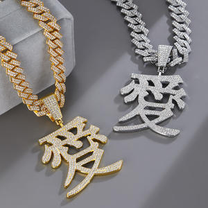 Collier Cubain Style Européen Créatif Plein Diamant Hip Hop <span class=keywords><strong>Rap</strong></span> Cadeau de Mode pour Hommes Femmes Plaqué Or 'Chinese <span class=keywords><strong>Love</strong></span>' Pendentif - Product Image 5