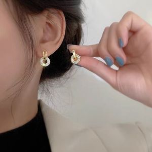 Göz kamaştırıcı çift daire bağlantılı küpe lüks kadınlar için gümüş renk/altın renk moda kübik zirkonya gelin küpe - Product Image 2