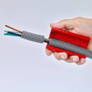 KNIPEX 90 22 01 SB เครื่องตัดท่อทวิสต์คัทสำหรับท่อลูกฟูก 100 มม. - Product Image 6