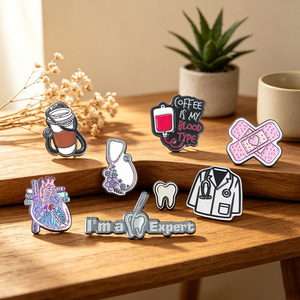 Pegatinas de metal esmaltado para teléfonos con diseño de médicos y enfermeras, venta al por mayor, dijes para fundas de teléfono de salud para personal médico y estudiantes, con envío exprés - Product Image 4