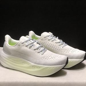 Top-quality professional men's running <b>shoes</b> with excellent breathability, shock absorption and anti-slip properties. - Product Image 6