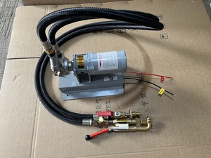Petite pompe de transfert portable haute puissance 900W avec moteur BLDC et télécommande pour le remplissage de cylindres à injection automatique 12V - Product Image 4