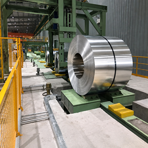 Machine robuste de cerclage de bobines en acier, solution de regroupement multi-bandes pour l'emballage de rouleaux d'acier de grand diamètre - Product Image 3