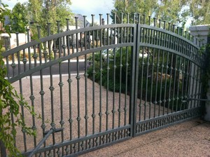 PRIMA Garde-corps de balcon de villa en <span class=keywords><strong>fer</strong></span> <span class=keywords><strong>forgé</strong></span> haut de gamme, style ancien et complexe, avec main courante en <span class=keywords><strong>fer</strong></span> <span class=keywords><strong>forgé</strong></span> - Product Image 4