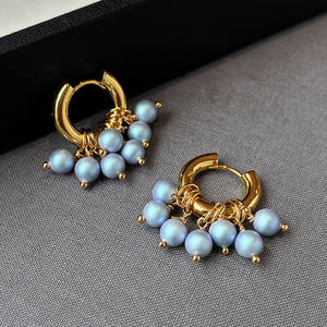 <span class=keywords><strong>Set</strong></span> di Gioielli da Donna con Collana di Perle Barocche d'Acqua Dolce, Cristalli <span class=keywords><strong>Swarovski</strong></span> Blu Iridescenti, Bracciale alla Moda e Orecchini a Clip - Product Image 5