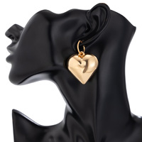 Nouveaux accessoires de mode CCB coeur pendentif boucles d'oreilles pour femmes oreille balancent bijoux fille