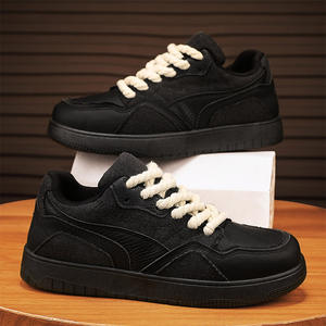 Baskets de sport décontractées pour hommes, noires, à semelle épaisse, respirantes, rehaussantes, à <span class=keywords><strong>lacets</strong></span>, style dreadlocks - Product Image 1