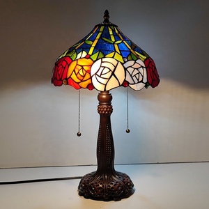 Lámpara de Techo LongHuiJing de 12 Pulgadas, Estilo Mediterráneo Europeo, con Cúpula de Vidrio Tiffany con Diseño Floral, Base de Aleación de Zinc, LED Flexible, Diseño Simple - Product Image 3