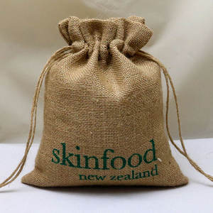 Sac à cordon en toile de jute de chanvre personnalisé Pochette cadeau pour bijoux - Product Image 3