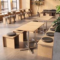 Combinaison moderne et personnalisable de table et chaises de café pour salons de thé/desserts, restaurants occidentaux – Table carrée en bois massif marine