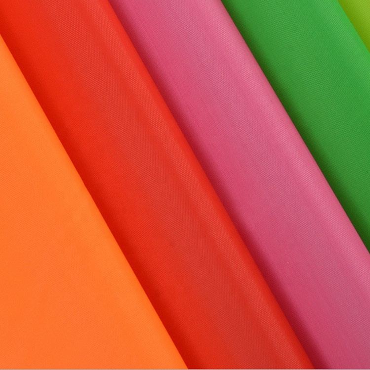 Самая популярная DTY оксфордская ткань, ПВХ сумка 600D, печатная багажная ткань, черный, желтый, зеленый, простой, красный, белый, оранжевый, синий товар Gsm