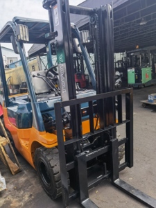 รถยกโตโยต้า 1.5 ตันสภาพดี รถยกโตโยต้า FD15 รถยกมือสอง FD30 FD50 FD60 <span class=keywords><strong>FD40</strong></span> โตโยต้าสําหรับขาย - Product Image 4