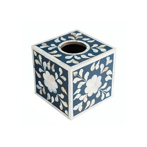 La última cubierta de caja de pañuelos con incrustaciones de nácar y resina del fabricante indio para vajilla - Product Image 1