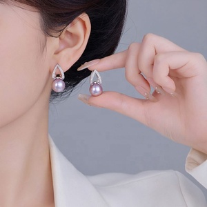 Boucles d'oreilles clous géométriques en cuivre rose et zircon perlé pour femme, plaqué or, haut de gamme, luxueuses, tendance et polyvalentes - Product Image 2