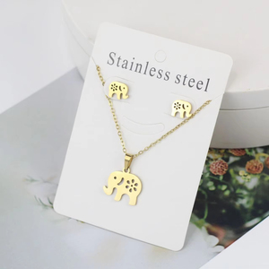 Conjunto de Collar y Aretes de Moda FanYue para Mujer, Chapado en Oro de 18K, Acero Inoxidable, Diseño Cristiano de Elefante, Regalo de Compromiso - Product Image 1