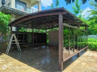 Abri de stationnement pour 2 voitures en aluminium moderne sur mesure, avec structure en alliage, revêtement en poudre, auvent en polycarbonate, imperméable et durable, pour l'extérieur