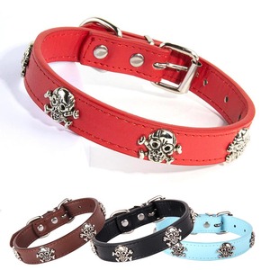Verstelbare Hondenhalsband Voor Katten Met Schedeldecoratie - Product Image 1