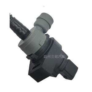 Válvula de ventilación del tanque de combustible BMW 1078 DC 12V, válvula de control de gas de plástico y cobre para la serie E60 - Product Image 4