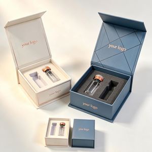 Boîte cadeau cosmétique rigide recyclable personnalisée avec fermeture magnétique, logo imprimé quadricolore, doublure en éponge, poignée pour petites bouteilles - Product Image 1