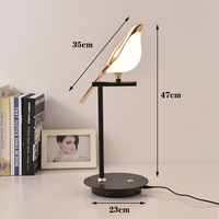 Lampe de table LED moderne de luxe en métal et acrylique, design oiseau, rotative, tactile, à intensité variable, angle réglable, pour chevet et maison