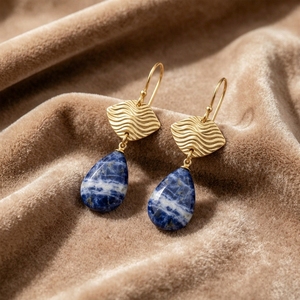 Pendientes de Oro con Diseño de Ola Personalizados al por Mayor, con Sodalita en Forma de Lágrima, Hipoalergénicos, para Mujer - Product Image 2