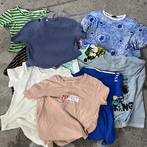 เสื้อยืดผู้หญิงมือ<span class=keywords><strong>สอง</strong></span>ขายตรงจากโรงงาน เสื้อผ้า<span class=keywords><strong>มือ</strong></span><span class=keywords><strong>สอง</strong></span>แบบมัดเป็นก้อน เสื้อยืดแฟชั่น<span class=keywords><strong>มือ</strong></span><span class=keywords><strong>สอง</strong></span> แขนสั้นสำหรับฤดูร้อน เสื้อผ้า<span class=keywords><strong>มือ</strong></span><span class=keywords><strong>สอง</strong></span>แบบรวมเป็นชุด - Product Image 2