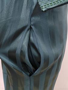 Robe Traditionnelle Africaine de Luxe Bazin Riche Brodé pour Hommes – Idéale pour les Occasions Spéciales et les Mariages Africains - Product Image 5