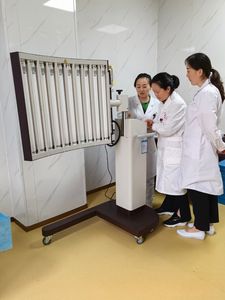 Équipement partiel de photothérapie du corps UVB du noyau KN 4002B pour le traitement de maladie de peau - Product Image 6