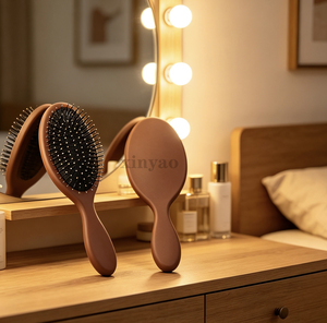 <span class=keywords><strong>Brosse</strong></span> à <span class=keywords><strong>cheveux</strong></span> à coussin d'air avec logo personnalisé, poils souples et flexibles <span class=keywords><strong>pour</strong></span> tous types de <span class=keywords><strong>cheveux</strong></span>, <span class=keywords><strong>pour</strong></span> femmes et hommes, <span class=keywords><strong>cheveux</strong></span> humides, secs, <span class=keywords><strong>bouclés</strong></span> ou raides - Product Image 5