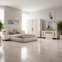 Ensemble de meubles de chambre à coucher king-size moderne et luxueux avec tête de lit capitonnée éclairée par LED, rangement personnalisé, lit 4 pièces et armoire, mobilier de maison