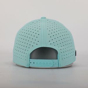 Gorra de Béisbol Deportiva Personalizada de PVC con Logotipo Cortado con Láser, Perforada, de Secado Rápido, Transpirable y Resistente al Agua - Product Image 5