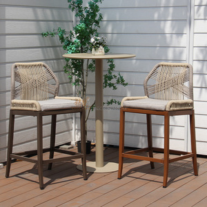 Meubles de patio de luxe Tabourets de <span class=keywords><strong>bar</strong></span> hauts décontractés pour <span class=keywords><strong>terrasse</strong></span> extérieure Meubles de jardin Chaises de <span class=keywords><strong>bar</strong></span> - Product Image 2