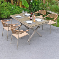 Table de terrasse confortable en aluminium pour hôtel, bord de piscine, plage, mobilier d'extérieur en rotin tressé