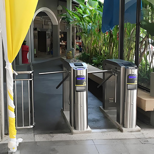 핫 세일 야외 방수 삼각대 개찰구 304 놀이 공원을위한 스테인레스 스틸 충돌 방지 삼각대 개찰구 - Product Image 5